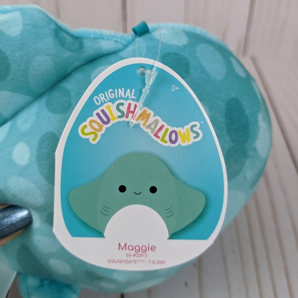 Kellytoy Squishmallows Maggie the Stingray Blue New with Tags 5" - Picture 2 of 5